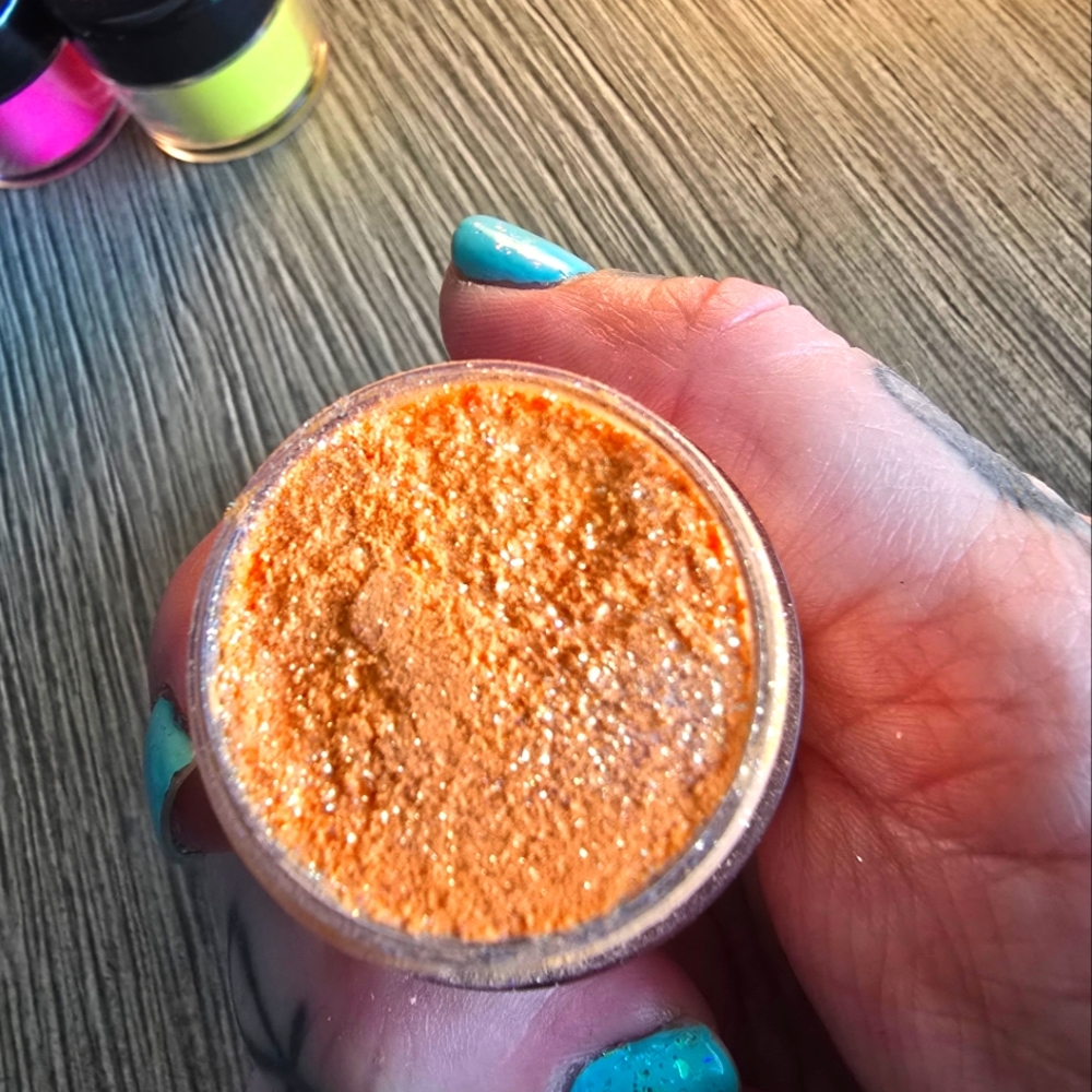 Rare! Discontinued! Sugarpill Cosmetics Neon Pigment Eyeshadow In Supercharged